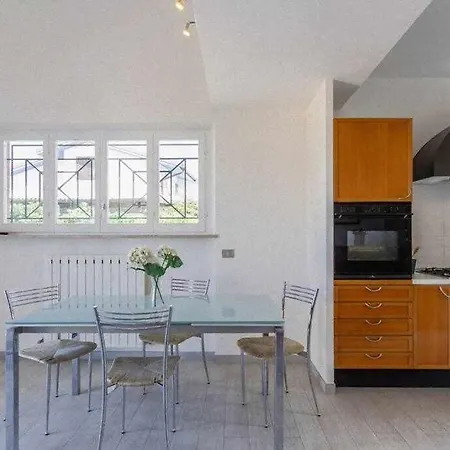 Apartment L22 Villetta Con Giardino