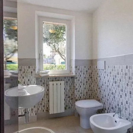 L22 Villetta Con Giardino Apartment Ancona